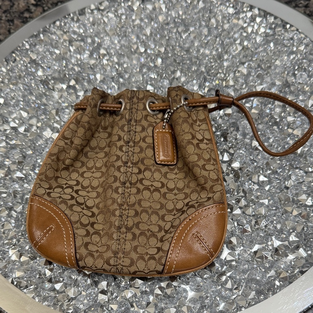 Coach vintage rare Y2K soho Brown Signature drawstring bucket Wristlet - Picture 1 of 16